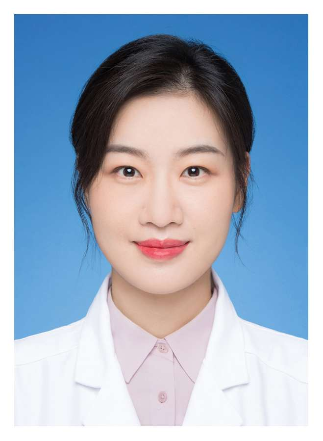 金怡,医学博士,海军军医大学第二附属医院皮肤科副教授,副主任医师.
